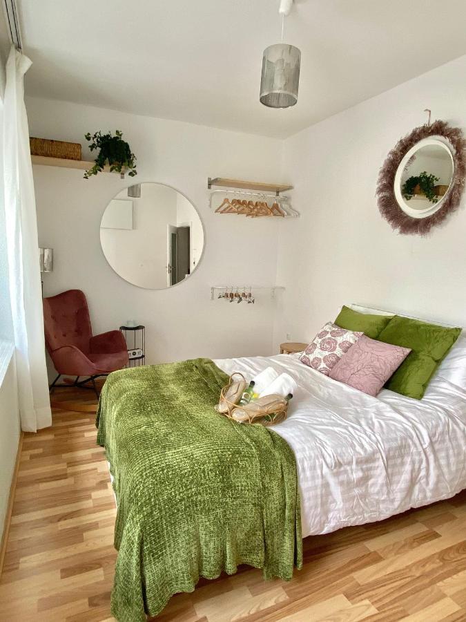 Stay In Aux, Feel At Home ! 2 Room Apartment Central Incl All You Need For 4 Person, 24H Check In, Pkw Parking Only Аугсбург Екстер'єр фото