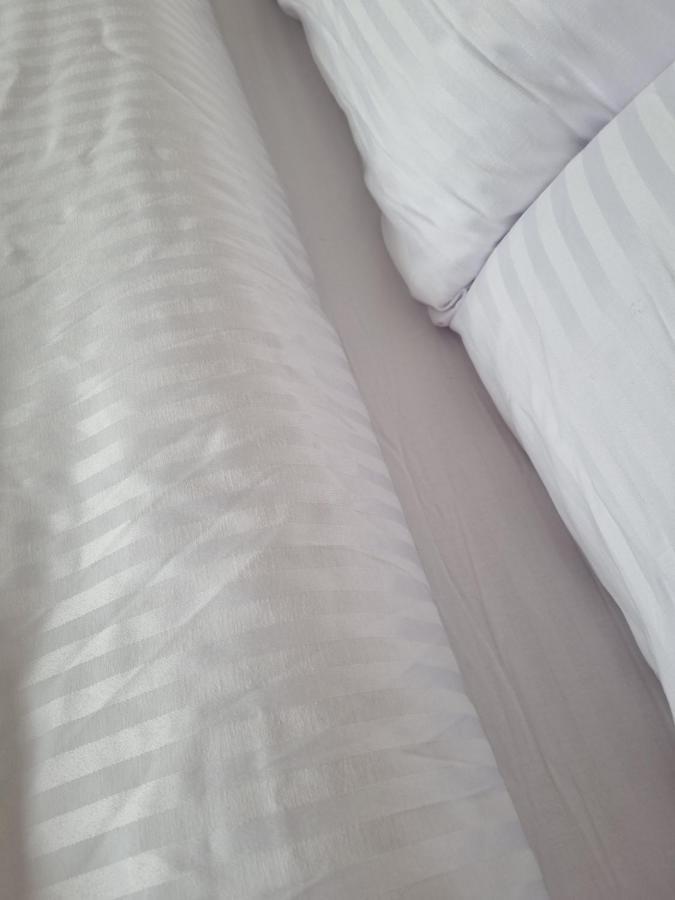 Stay In Aux, Feel At Home ! 2 Room Apartment Central Incl All You Need For 4 Person, 24H Check In, Pkw Parking Only Аугсбург Екстер'єр фото