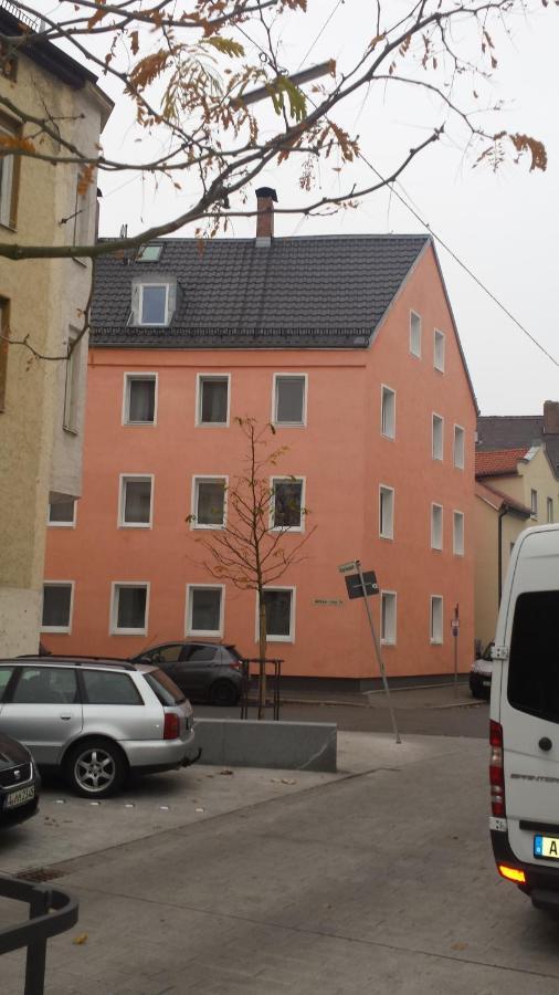 Stay In Aux, Feel At Home ! 2 Room Apartment Central Incl All You Need For 4 Person, 24H Check In, Pkw Parking Only Аугсбург Екстер'єр фото